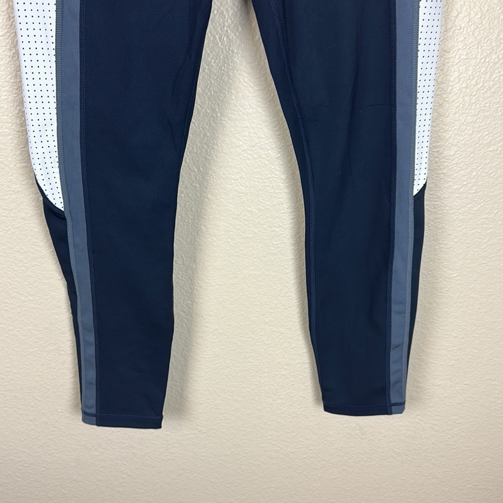 Athleta Colorblock Contender 7/8 Tight Leggings - Picture 5 of 10